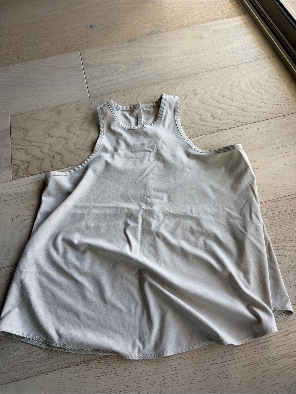 Vuori Women's Crewneck Tank Top - Light Cream